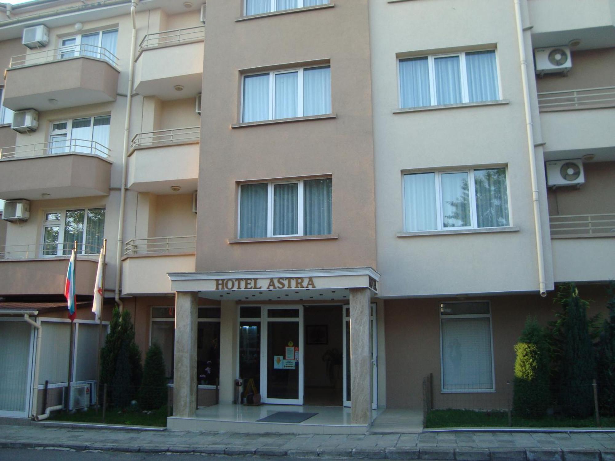 Hotel Astra Ravda ภายนอก รูปภาพ