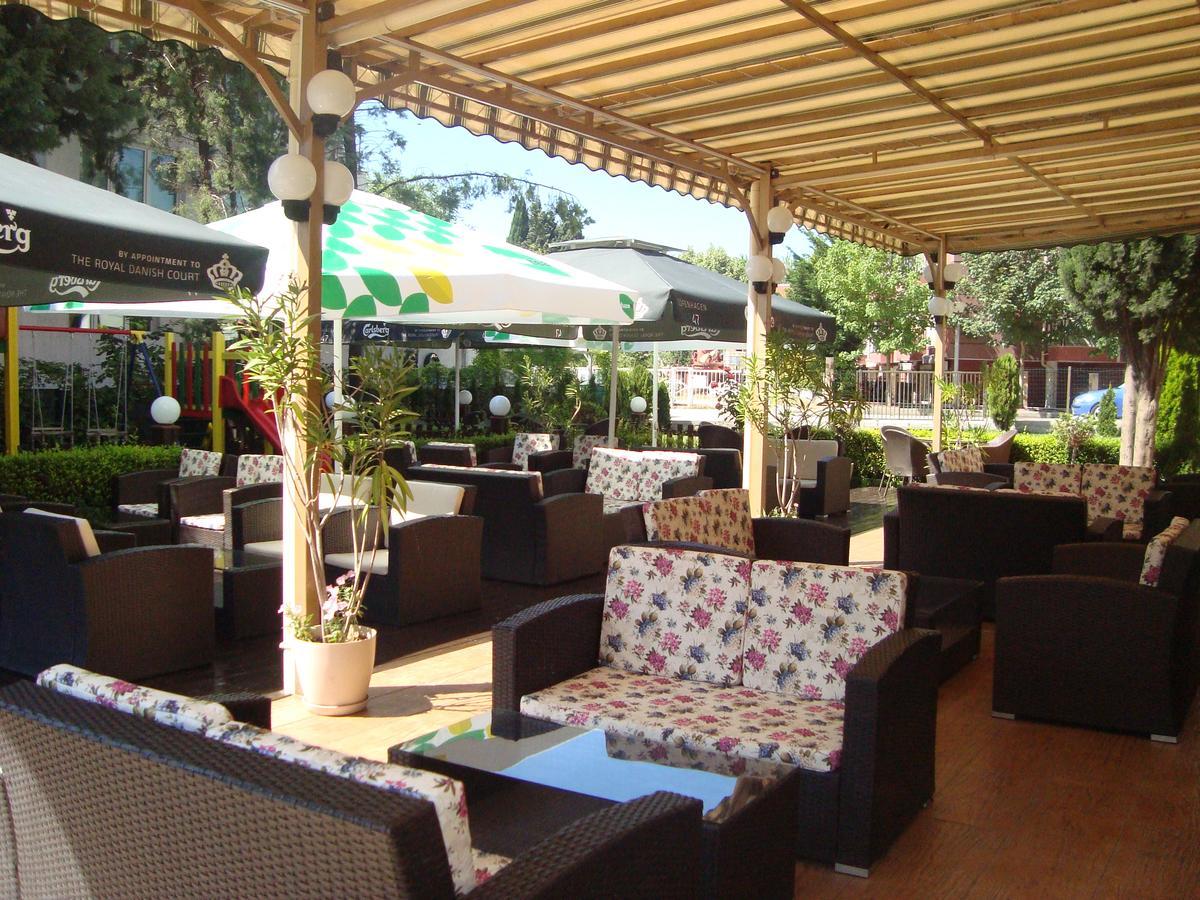 Hotel Astra Ravda ภายนอก รูปภาพ