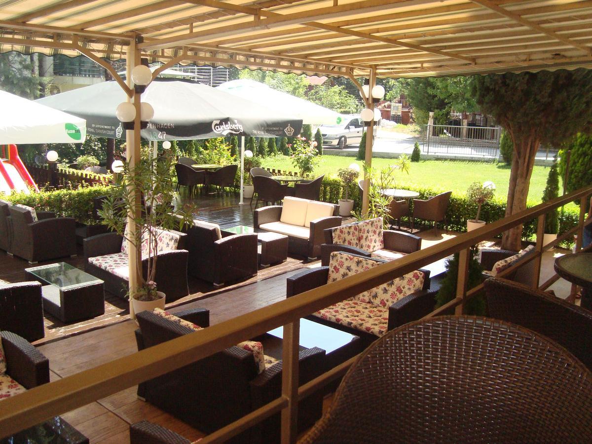 Hotel Astra Ravda ภายนอก รูปภาพ